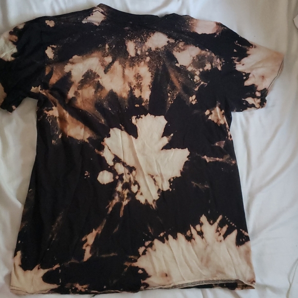 T-shirt - Picture 2 of 3